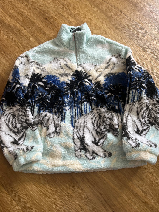 Karl Kani Plüsch Pullover 1/4 ZIP verschiedenfarbig mit Tiger-Print, Größe XL