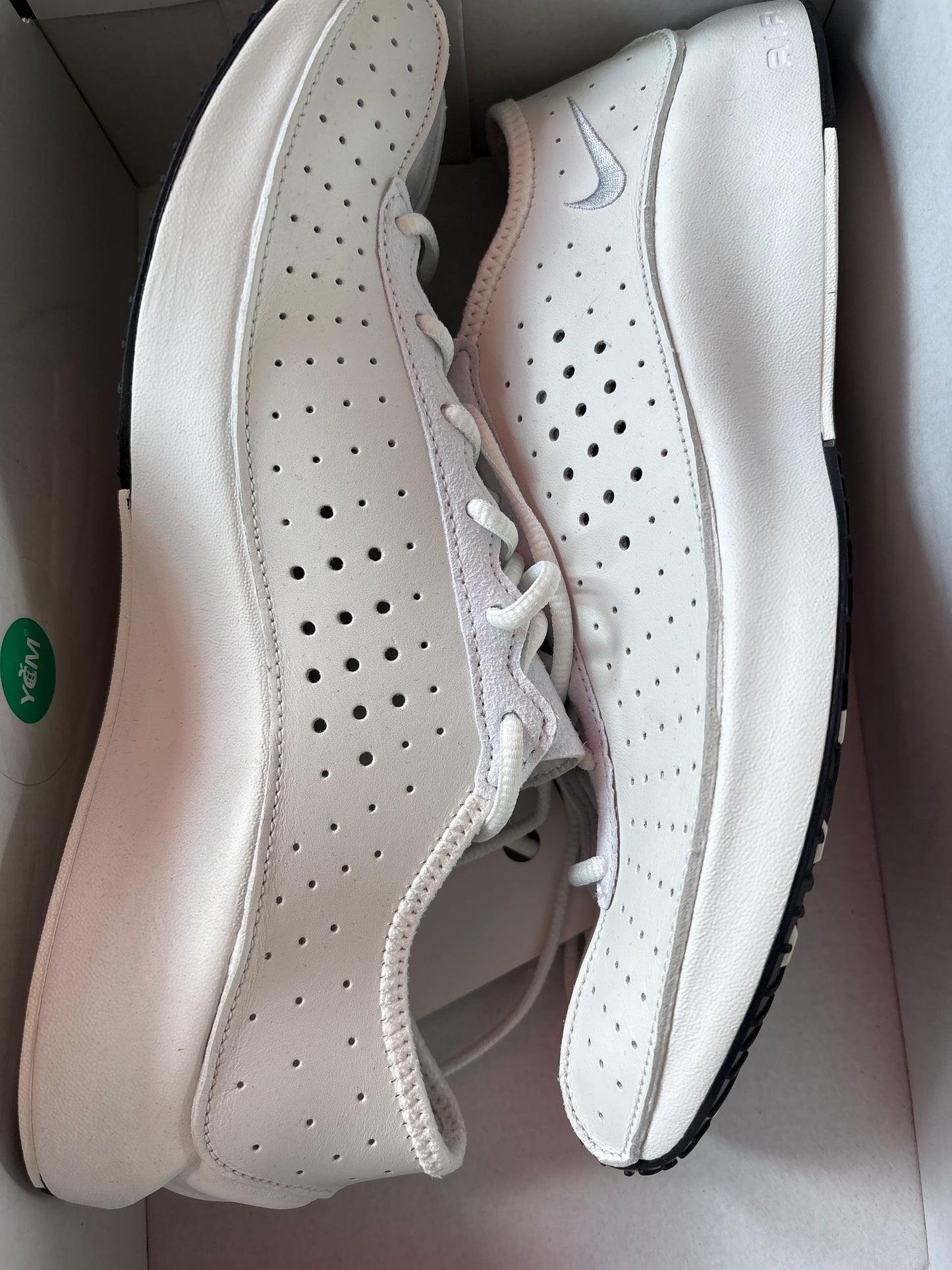 Nike Air Superfly, weiss in Größe 42,5