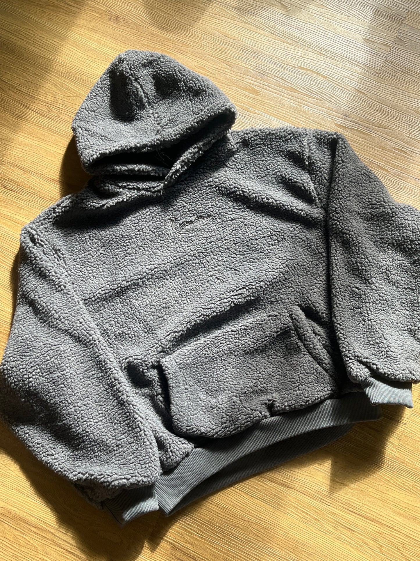 Karl Kani Plüsch Hoodie in grau, Größe wählbar