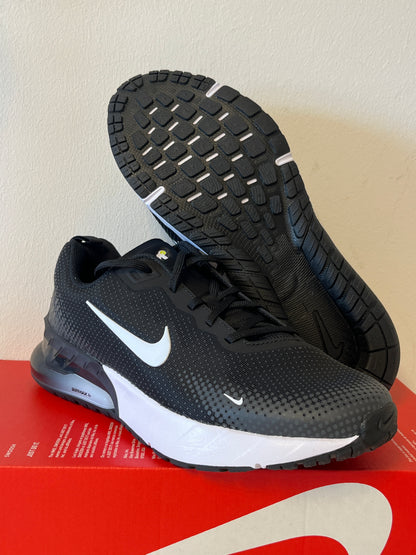 Nike Air Max Phoenix in schwarz/weiß, Größe 40