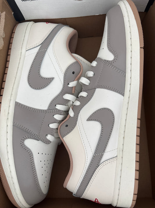 Nike Air Jordan 1 Low Größe wählbar in weiss/grau/creme