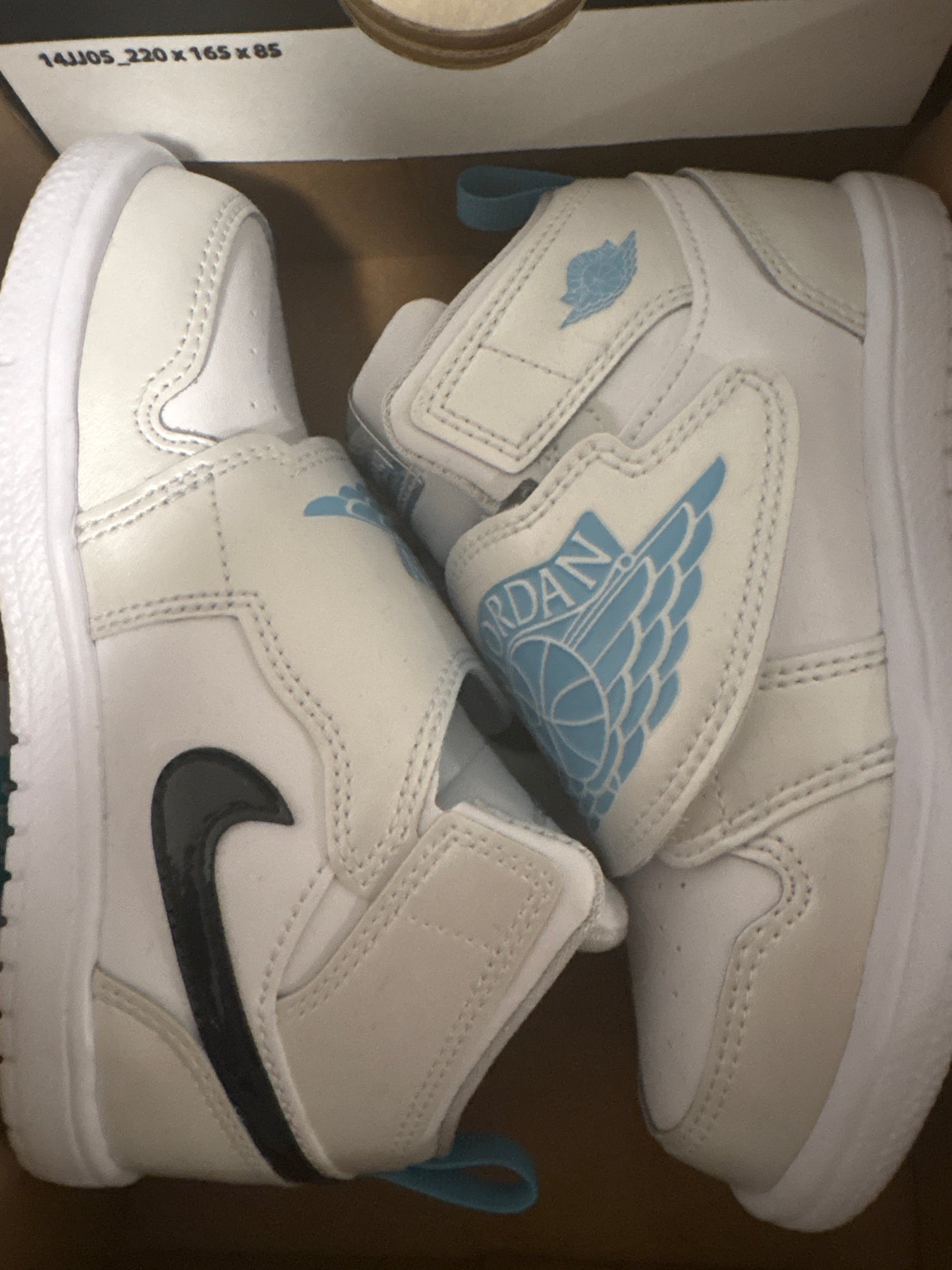Nike Sky Jordan 1, in grau/schwarz/weiss/hellblau, Größe wählbar