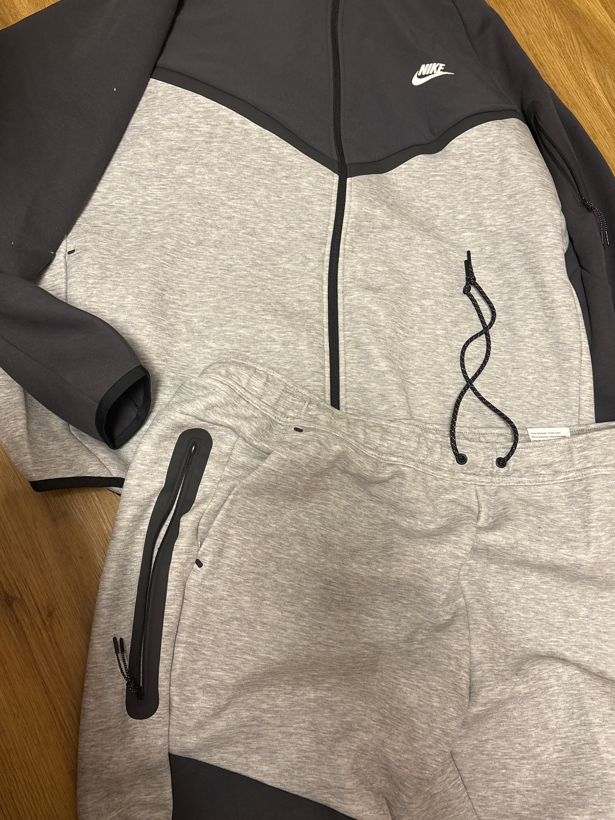 Nike Tech Fit Anzug in Anthrazit/grau, Größe XXL