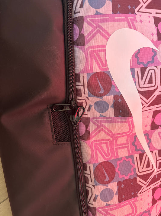 Nike Sporttasche groß rosa/schwarz/Muster