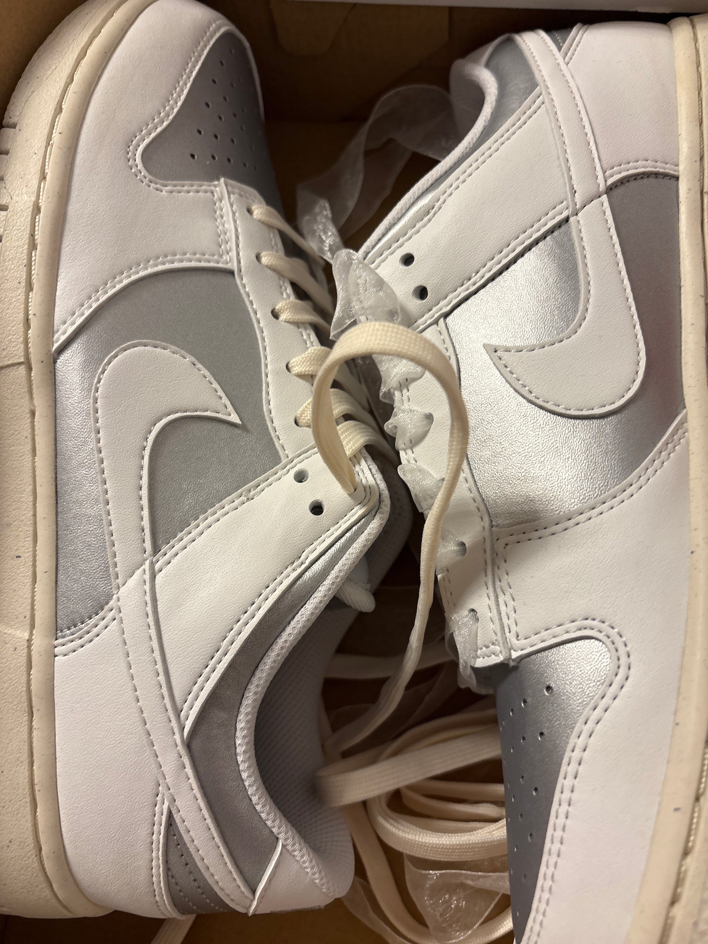 Nike Dunk Low, Gr. Wählbar in weiss/silber