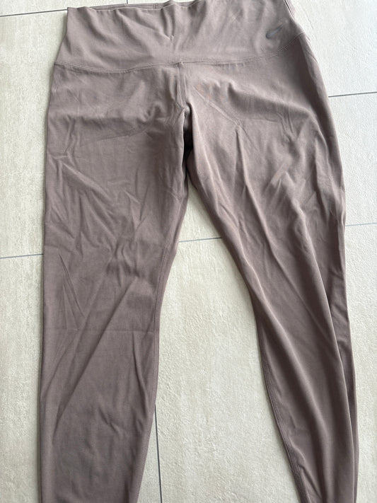 Nike Leggins in braun, Größe wählbar