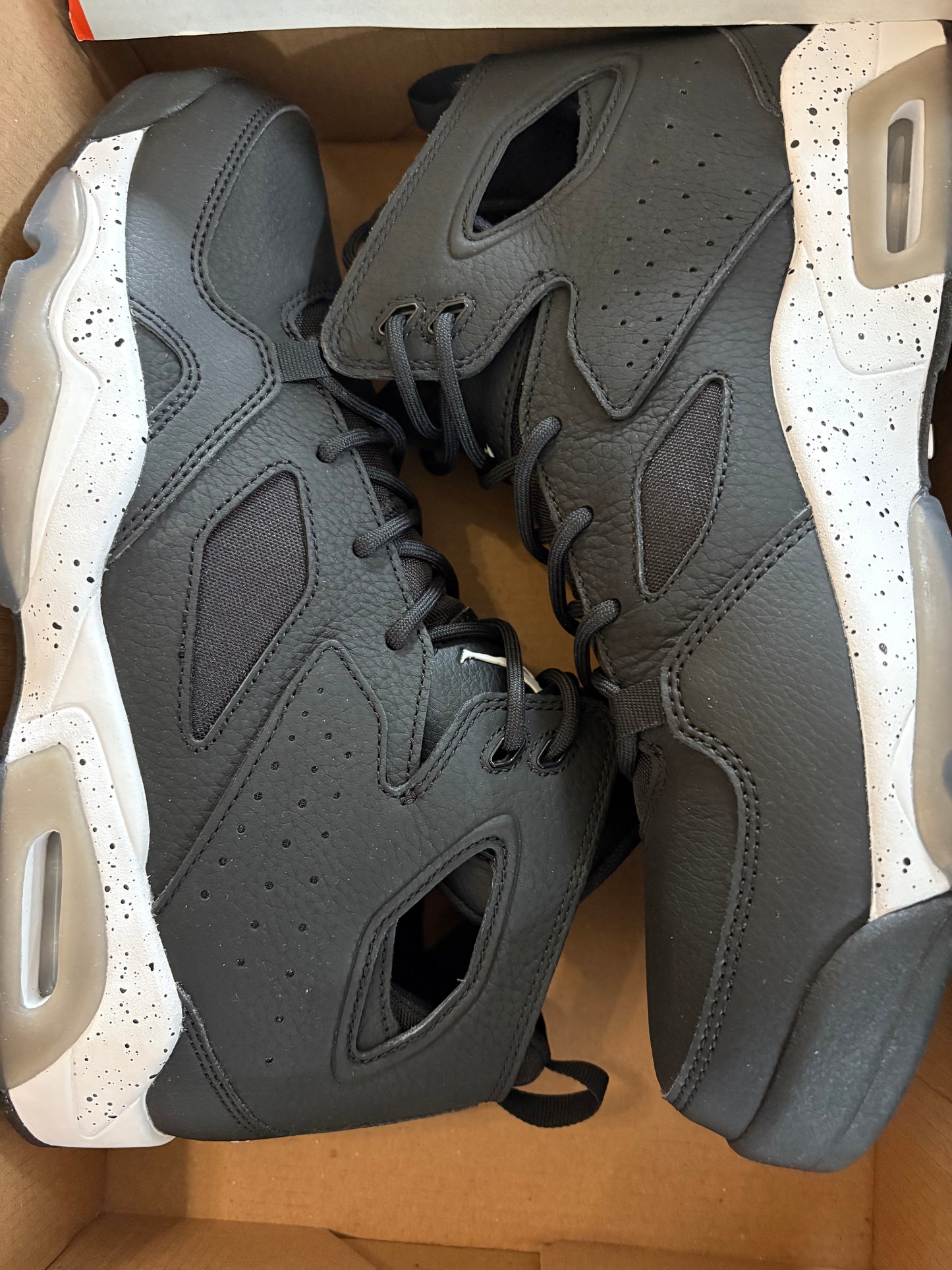 Nike Jordan FLTCLB 91, in schwarz/weiss mit Punkten, Größe 42,5