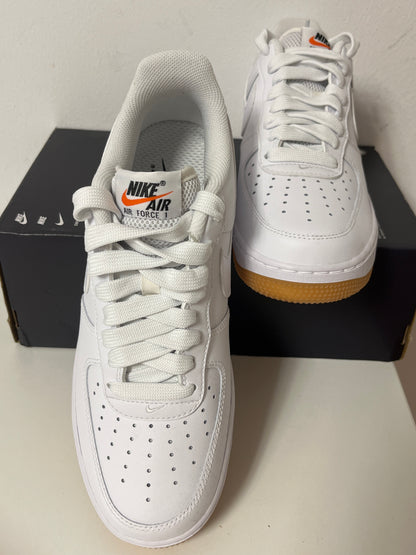Nike Air Force 1 '07 LV8 in weiß/braun, Größe 42