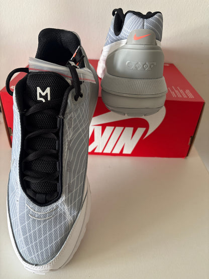 Nike Air Max Pulse weiß/grau/schwarz/orange, Größe 44