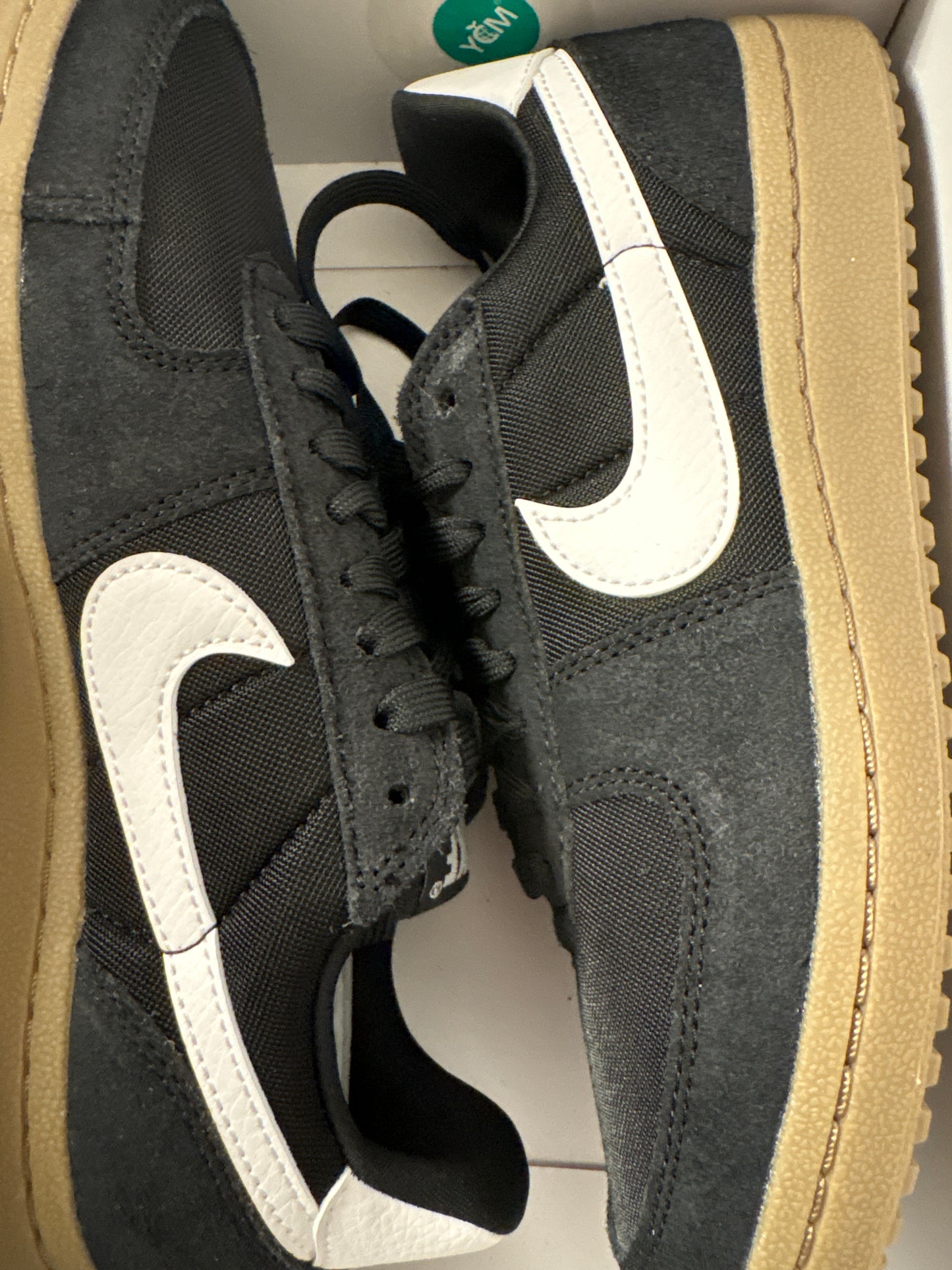 Nike Field General, schwarz/weiss in Größe 38,5