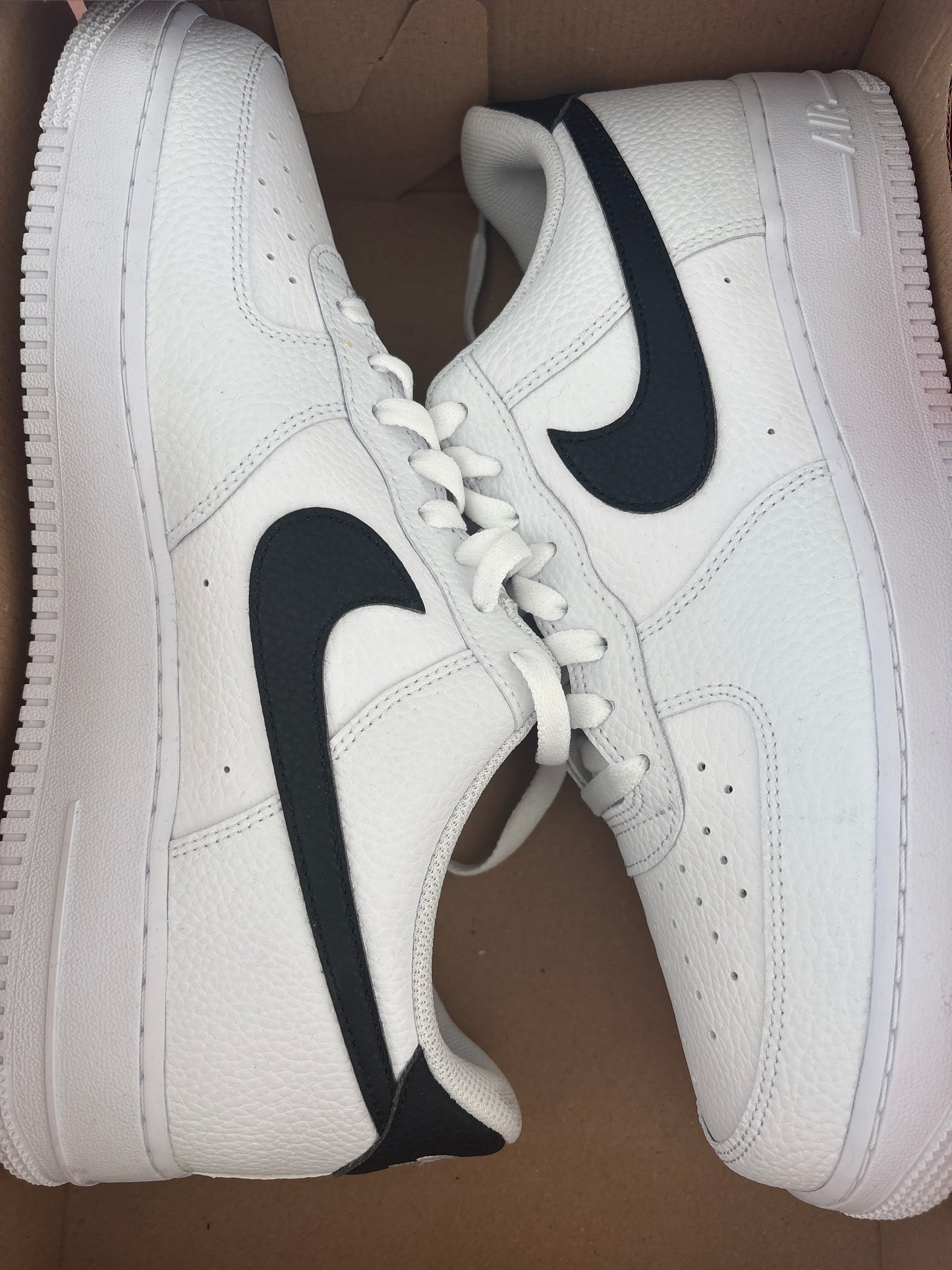 Nike Air Force 1 in weiss/schwarz, Größe 47