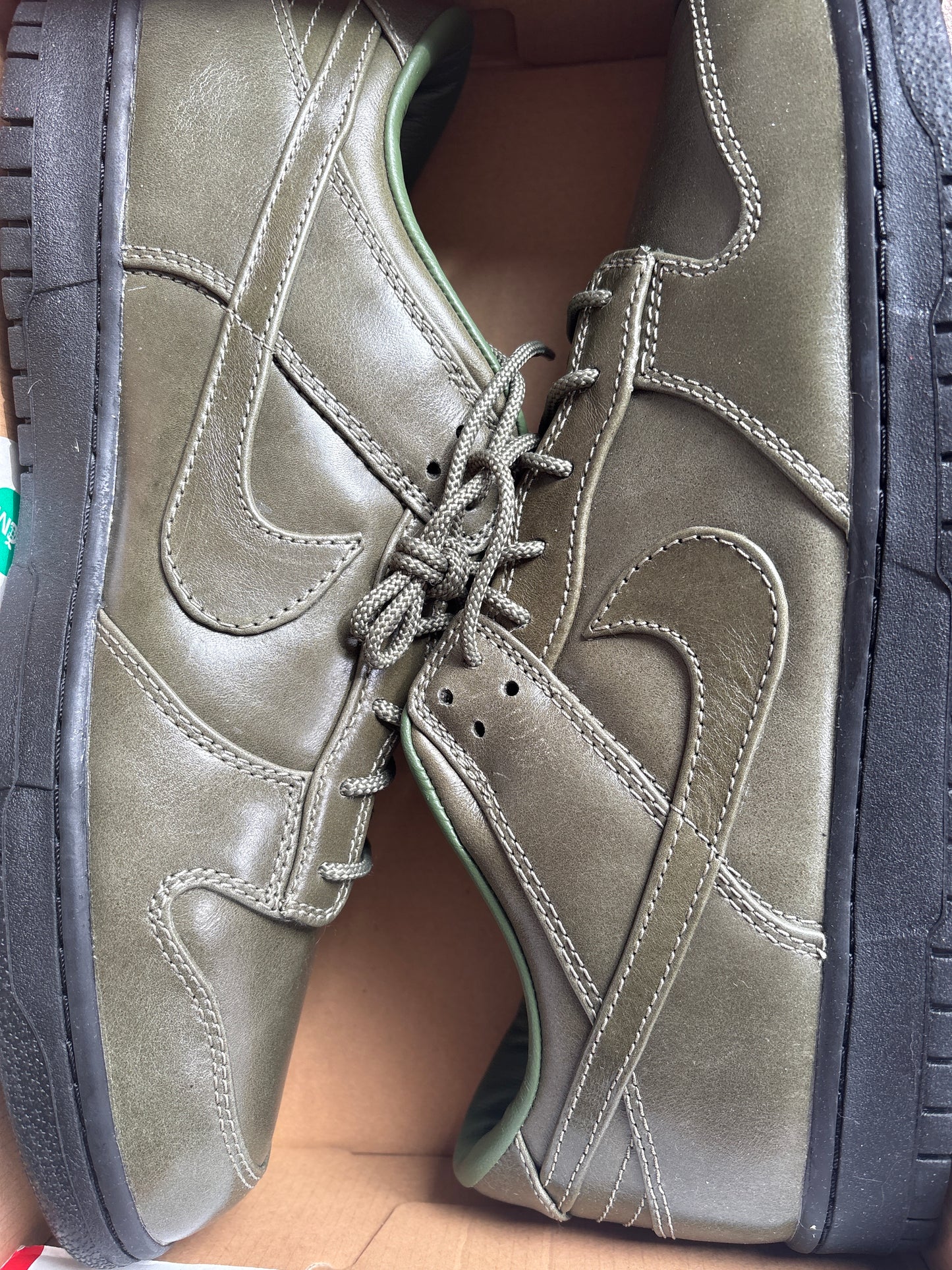 Nike Dunk low, dunkelgrün, Größe 49,5