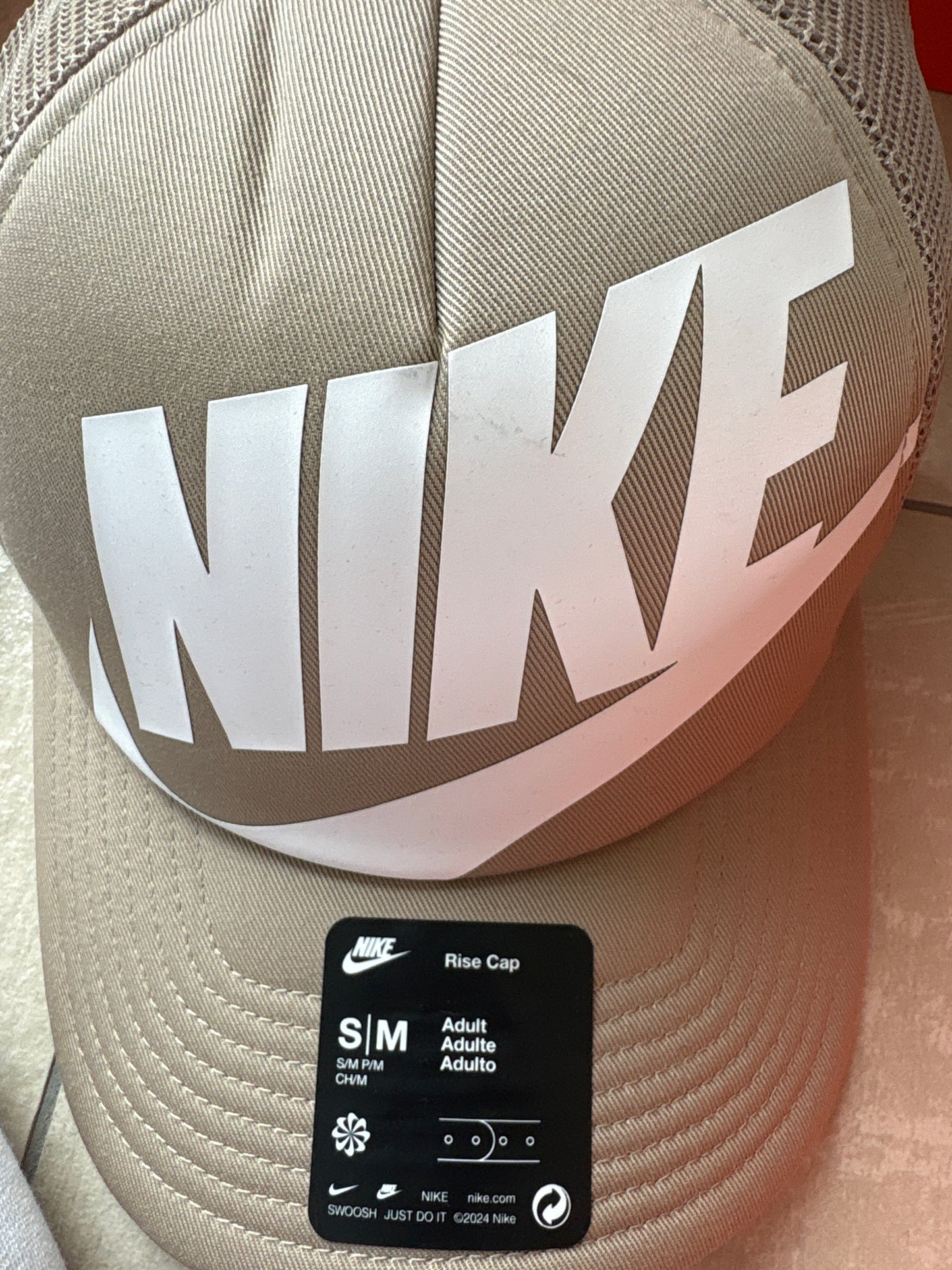 Nike Cap in beige/weiss, Netz, Größe wählbar
