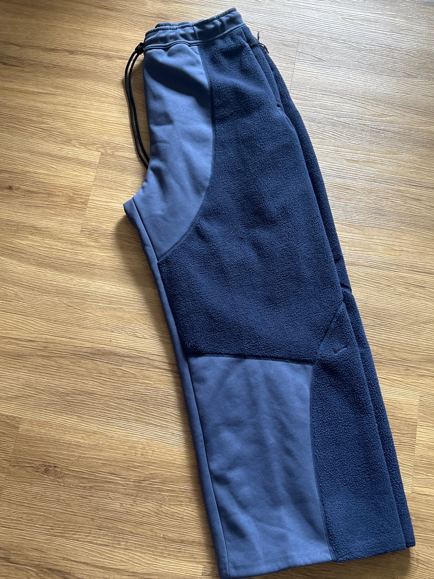 Nike Jogginghose Fleece in dunkelblau, Größe L