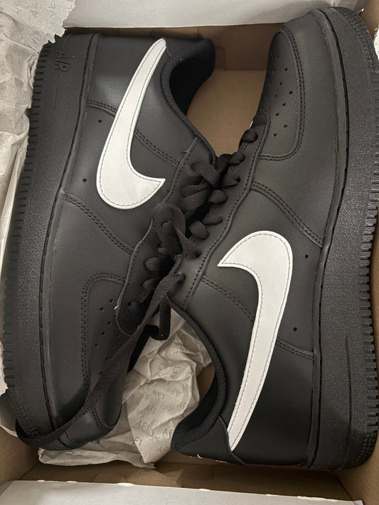 Nike Air Force 1 in schwarz/weiss, Größe wählbar