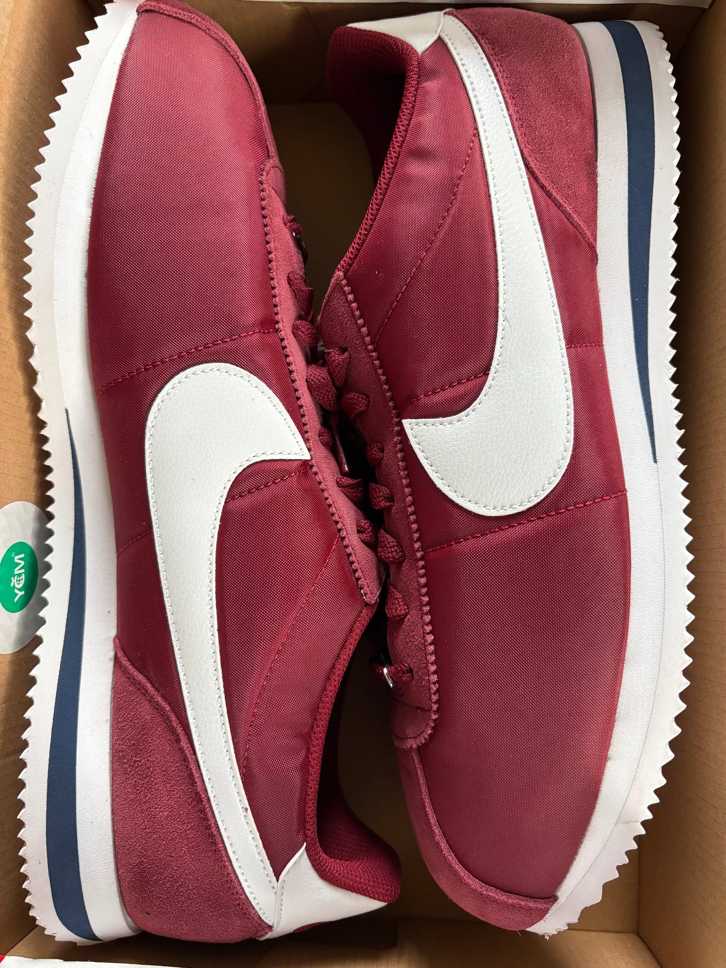 Nike Cortez weinrot/weiss, Größe 48,5