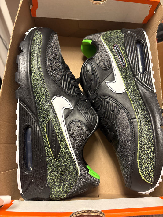 Nike Air Max 90 schwarz/grün/weiß, Größe 48,5