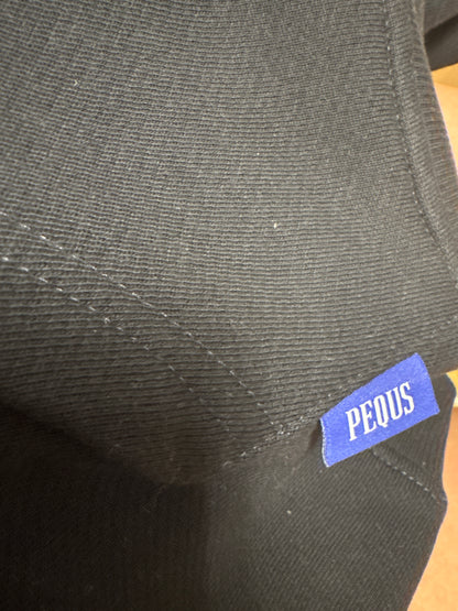 Pequs Hoodie in schwarz mit Backprint, Größe L