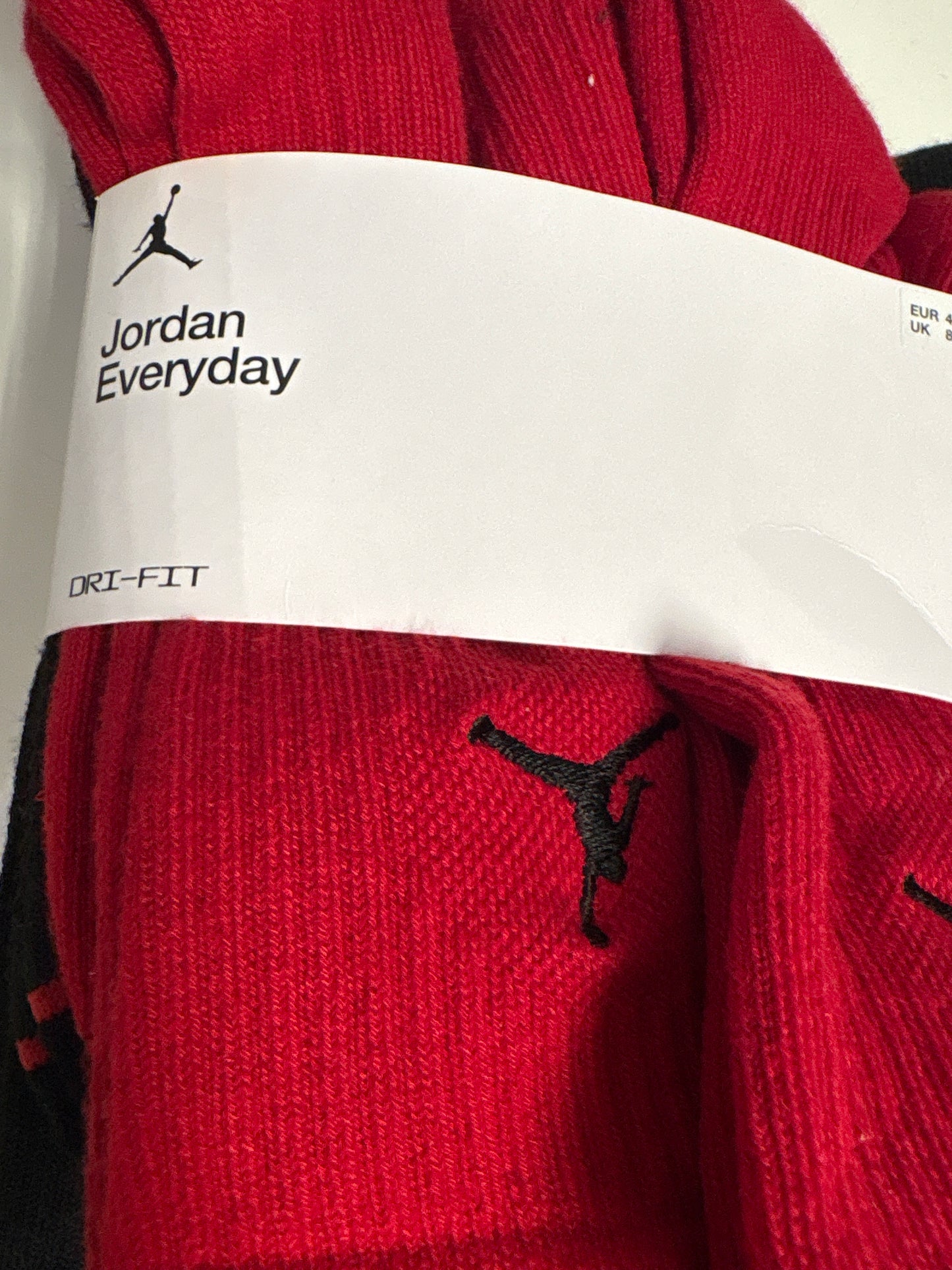 Nike Jordan Socken, 6er Pack in schwarz/weiss/rot, Größe wählbar