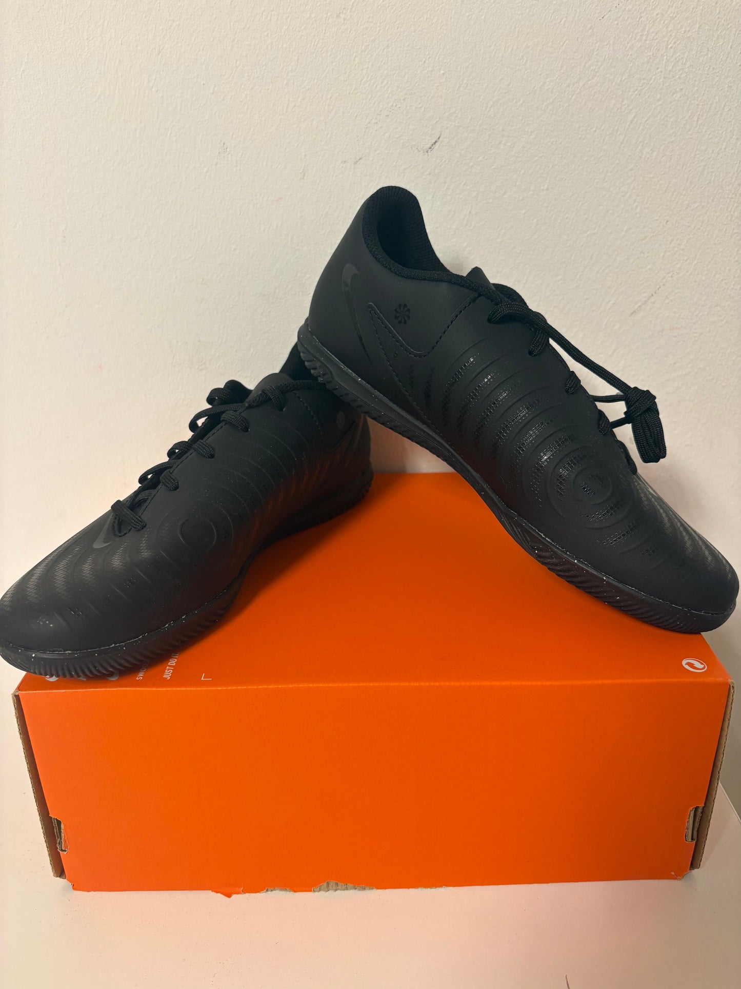Nike Phantom GX 2 Club IC, Größe 38