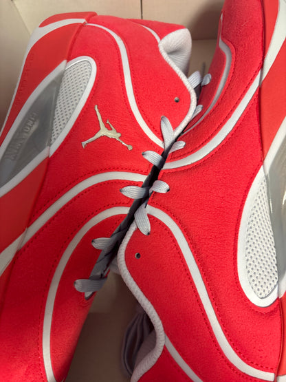 Nike Jordan Tatum 4, in rot/grau, Gr. Wählbar