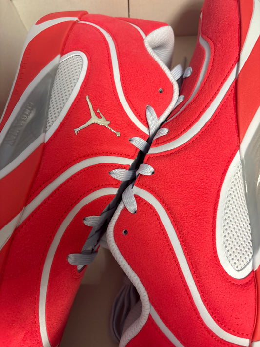 Nike Jordan Tatum 4, in rot/grau, Gr. Wählbar