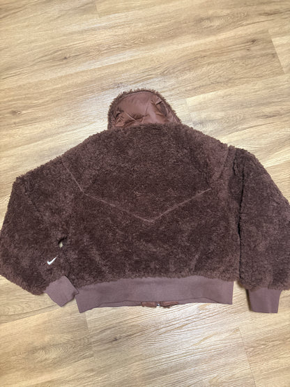 Nike Damen Jacke, braun Plüsch, Größe S