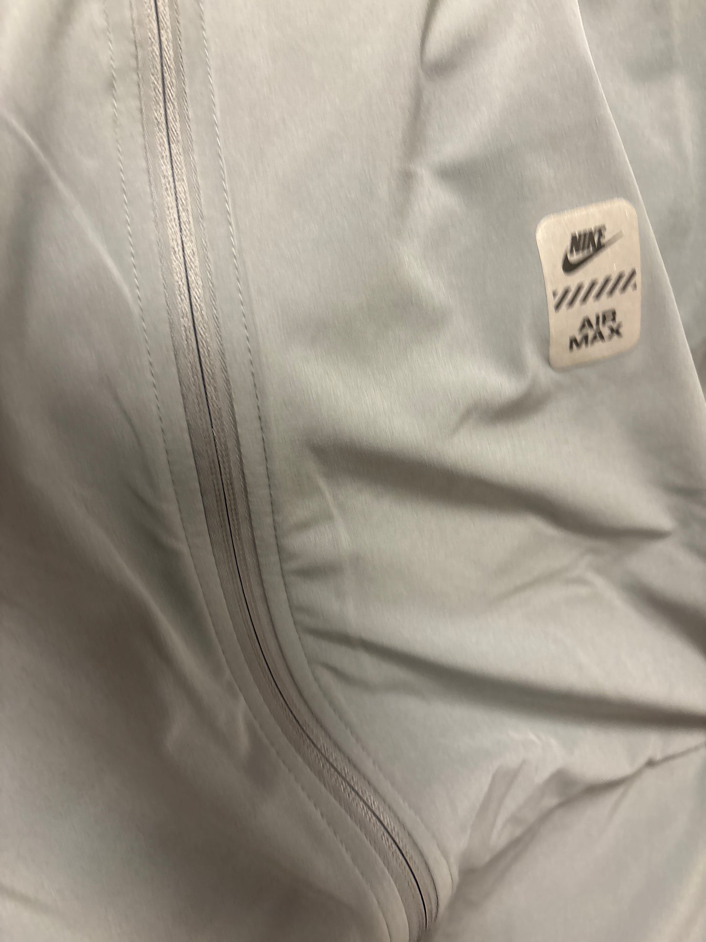 Nike Air Max Jacke in grau/schwarz, Größe XXL