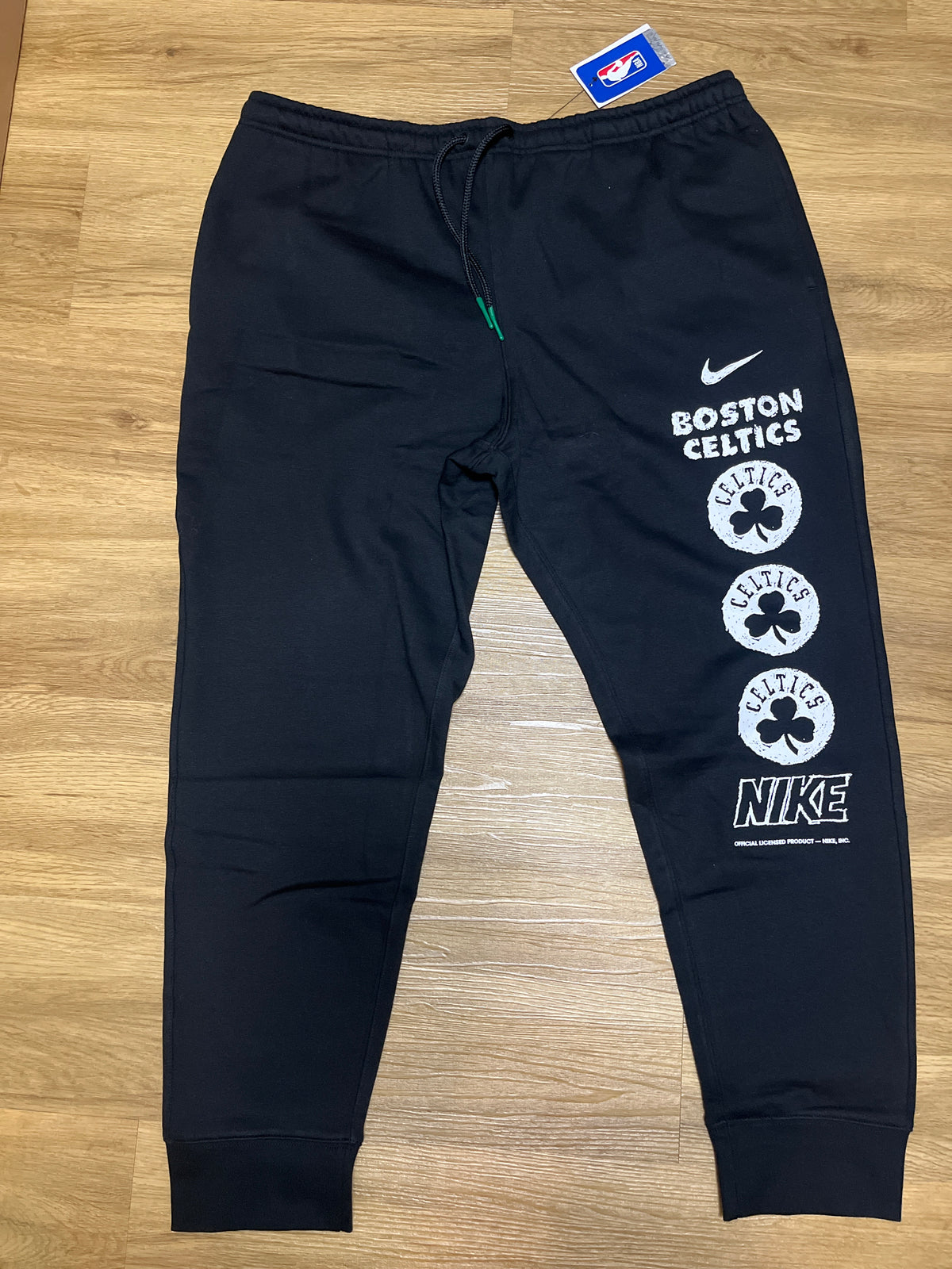 Nike NBA Jogginghose Boston Celtics, schwarz/weiss, Größe wählbar