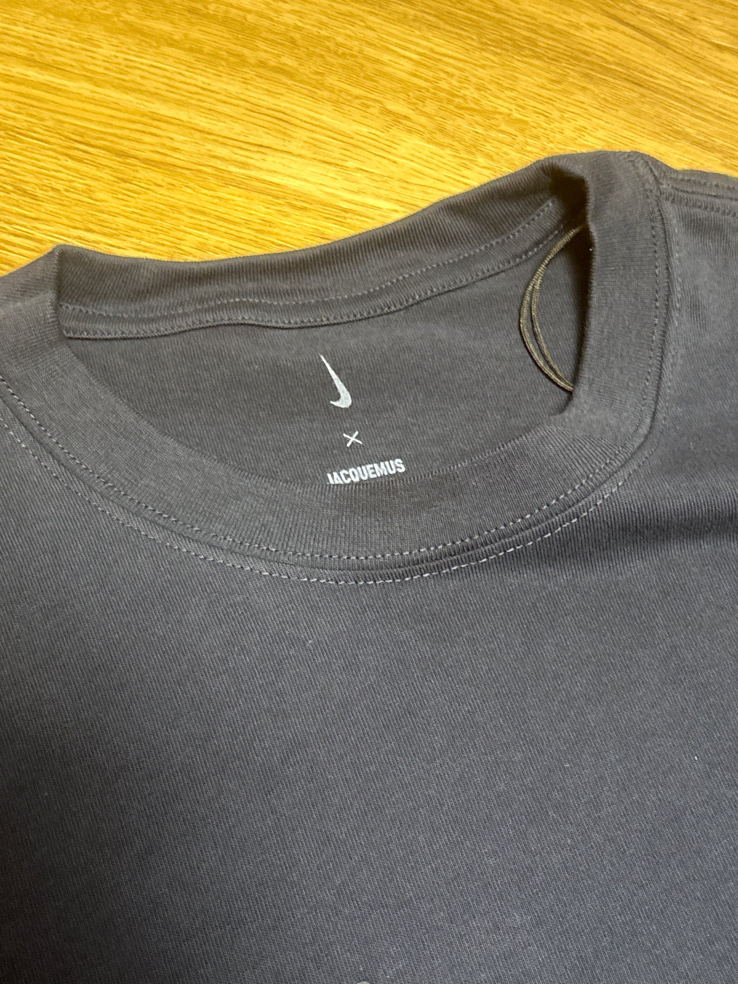 Nike x Jacquemus Tshirt in dunkelblau, Größe XL