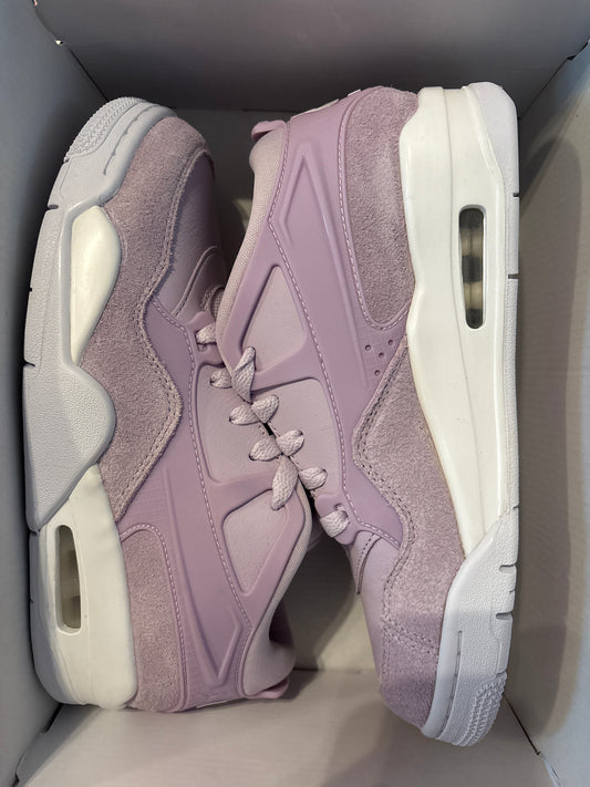 Nike Air Jordan 4 RM in lila, Größe 43