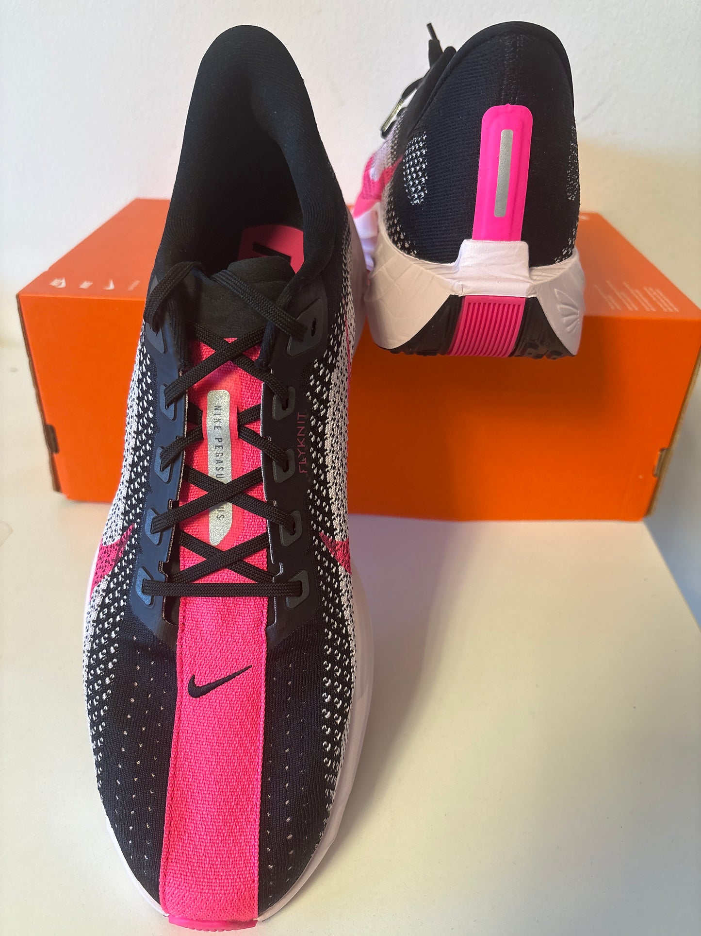 Nike Pegasus Plus, pink/schwarz, Größe 48,5