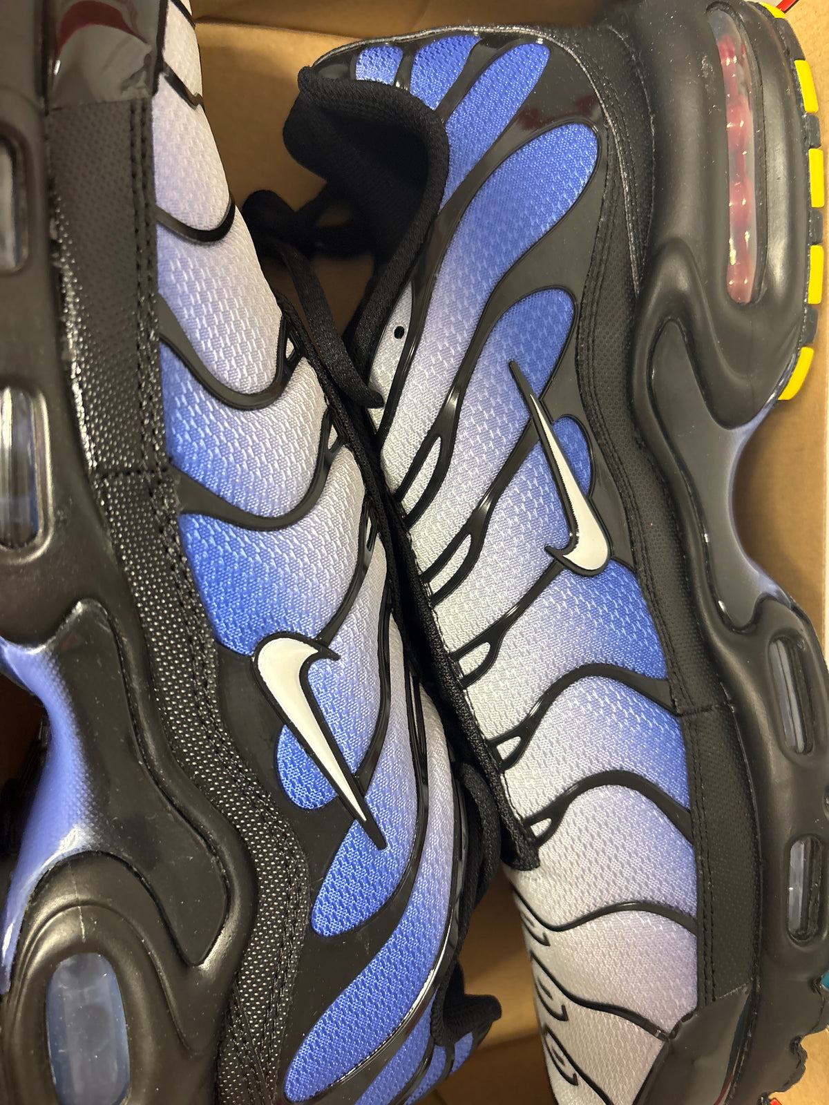 Nike Airmax Plus TN in weiss/blau/schwarz, Größe 45,5