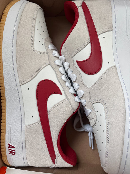 Nike Air Force 1 in grau/weiss/rot Größe 47