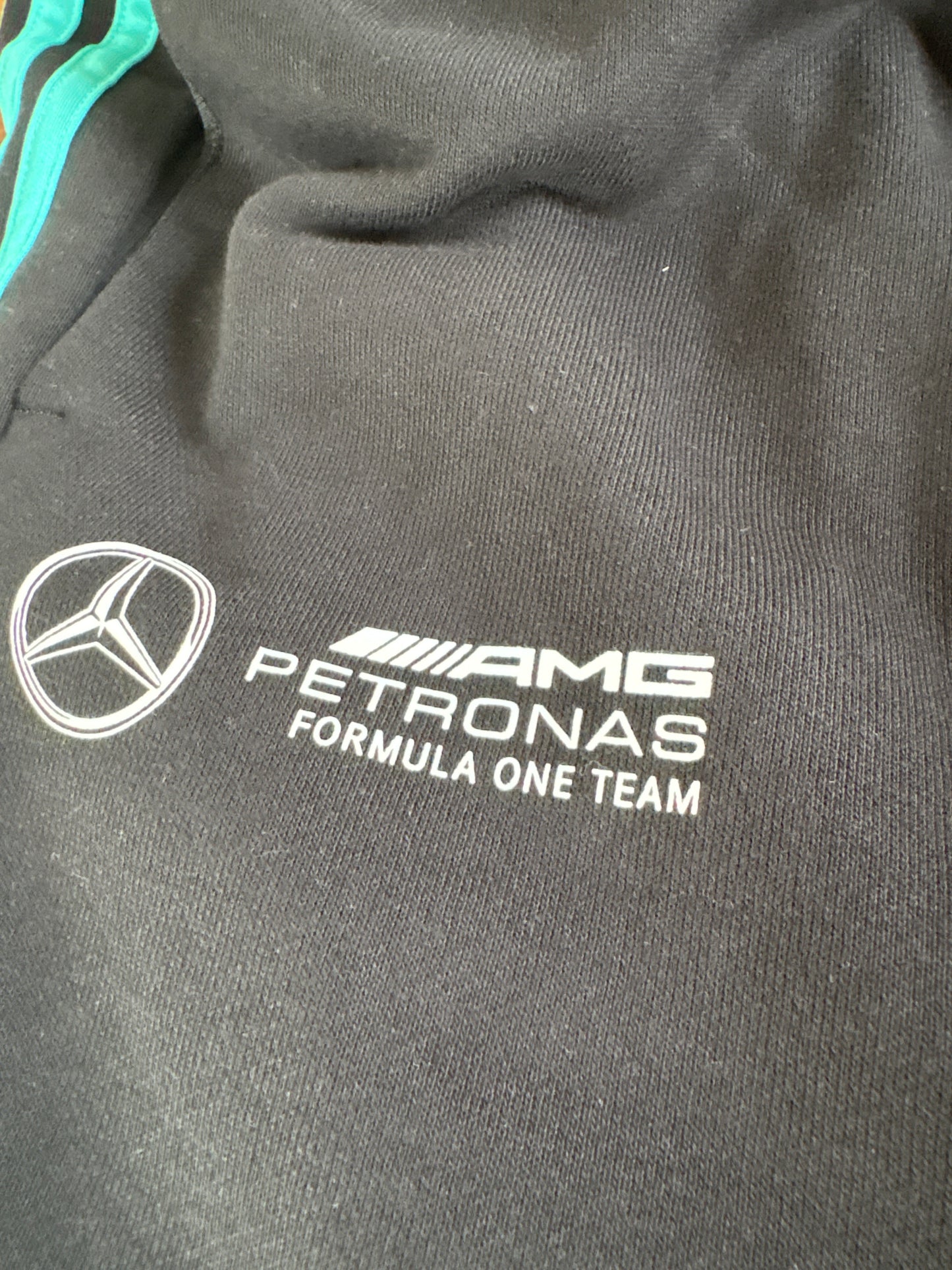 Adidas Mercedes Jogginghose, Größe XL
