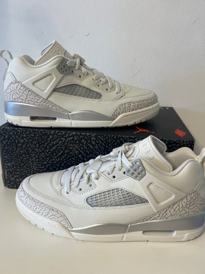 Nike Jordan Spizike Low, in grau/weiß/silber, Größe 44