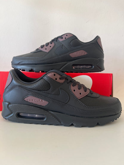 Nike Air Max 90 schwarz/brombeere, Größe 45