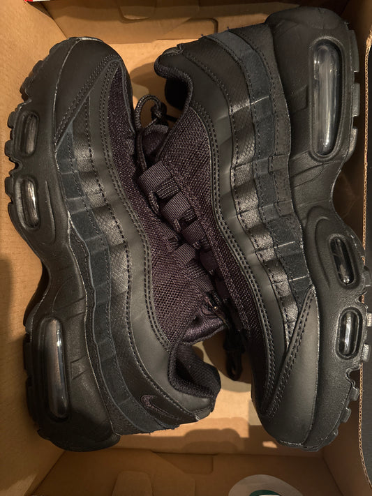 Nike Air Max 95 in schwarz, Gr. Wählbar