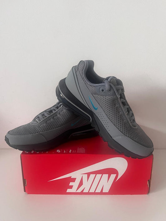 Nike Air Max Pulse grau/schwarz Gr. 36,5