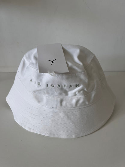 Nike Jordan Fischerhut in weiss, Größe wählbar