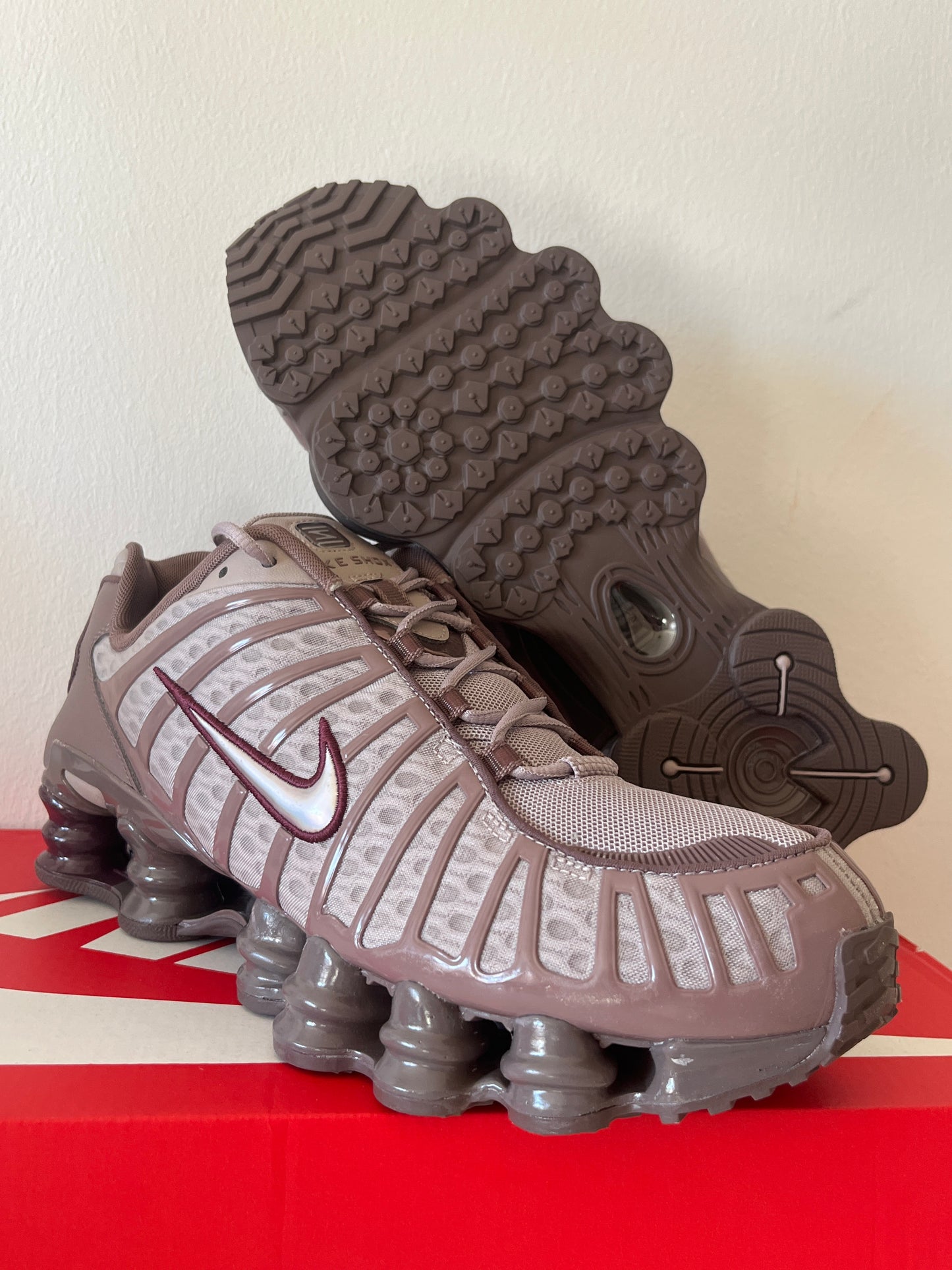 Nike Shox TL in braun/brombeere, Größe wählbar