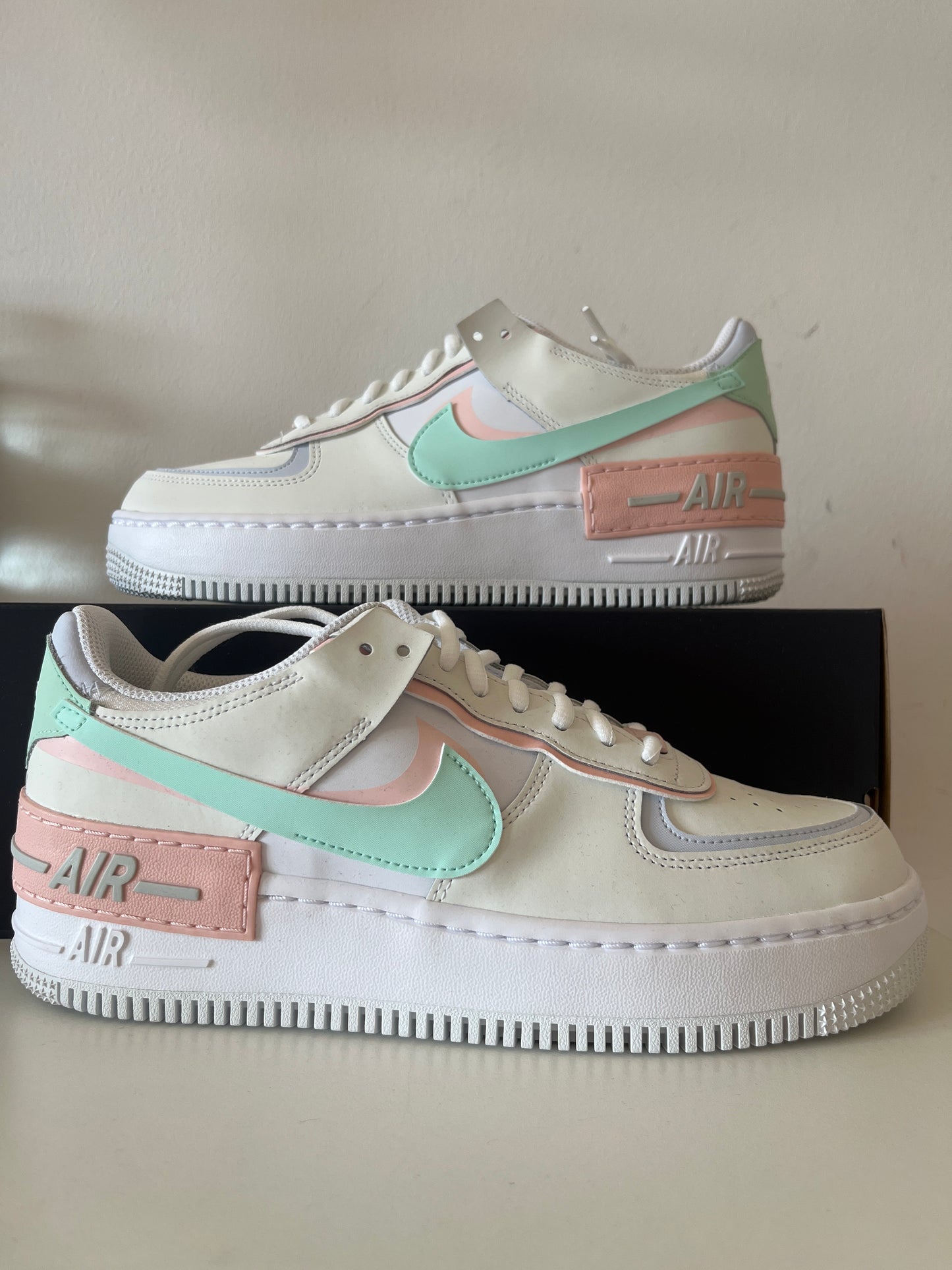 Nike Air Force 1 Shadow in weiß/beige/rosa/lila/türkis, Größe 41