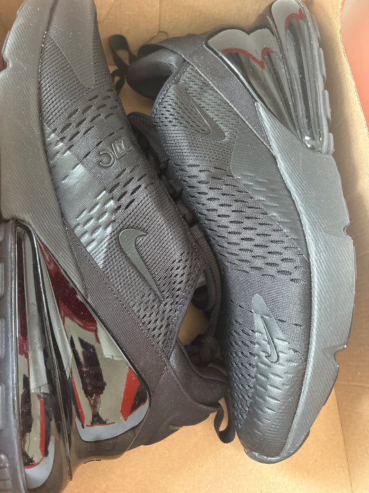 Nike Air Max 270 in schwarz, Größe wählbar
