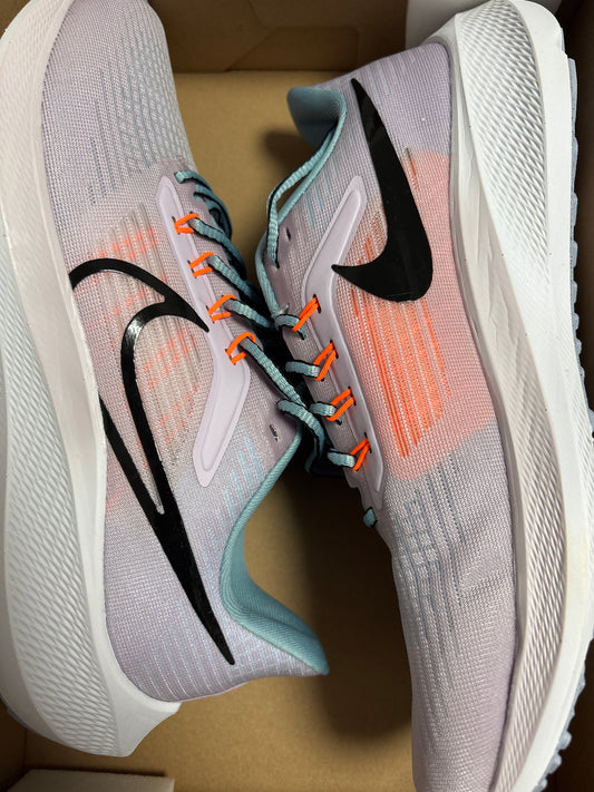 Nike Zoom Pegasus 39 lila/schwarz, Größe 42