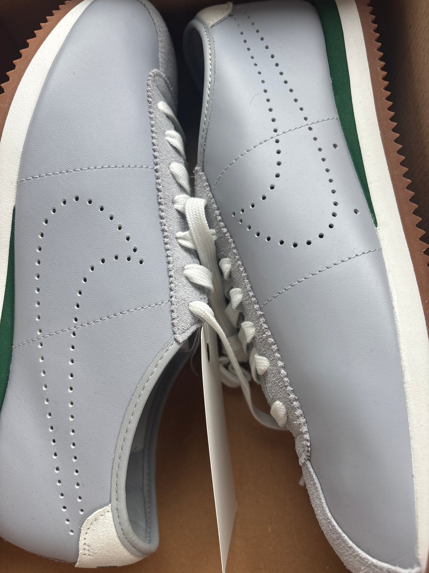 Nike Cortez in weiss/grau/grün, Größe 43