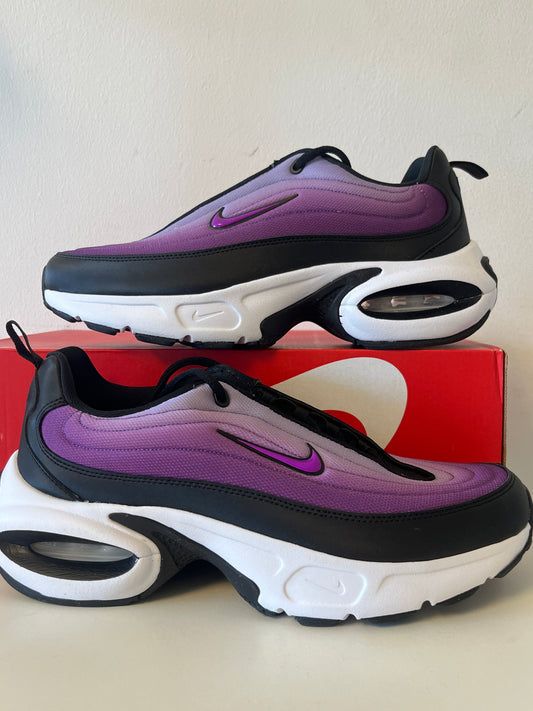 Nike Air Max Portal in schwarz/lila/weiss, Größe 42