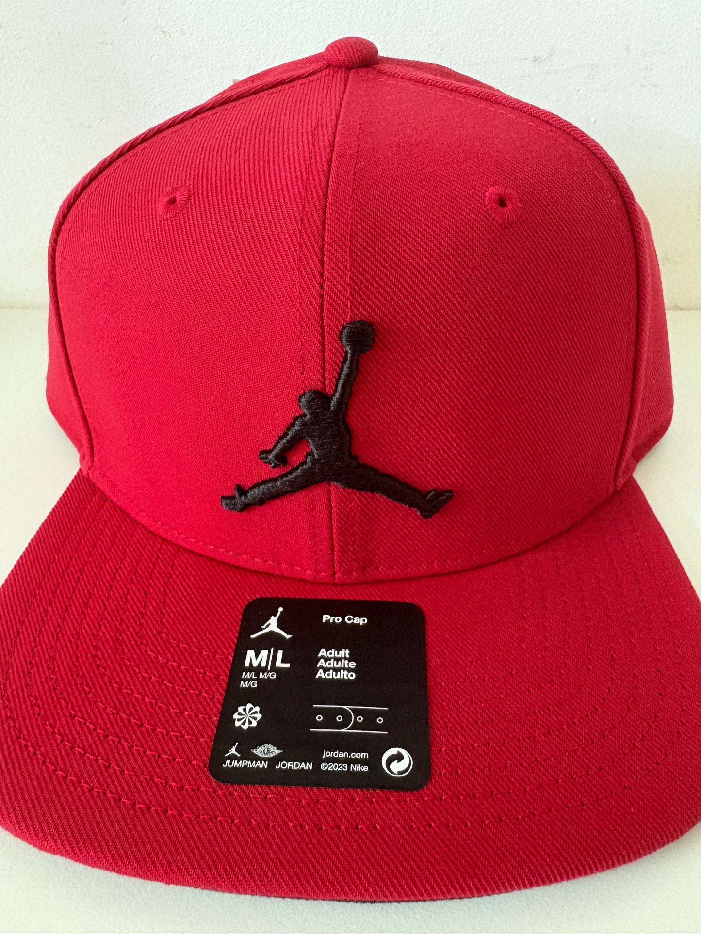 Nike Jordan Cap in rot/schwarz, Größe wählbar