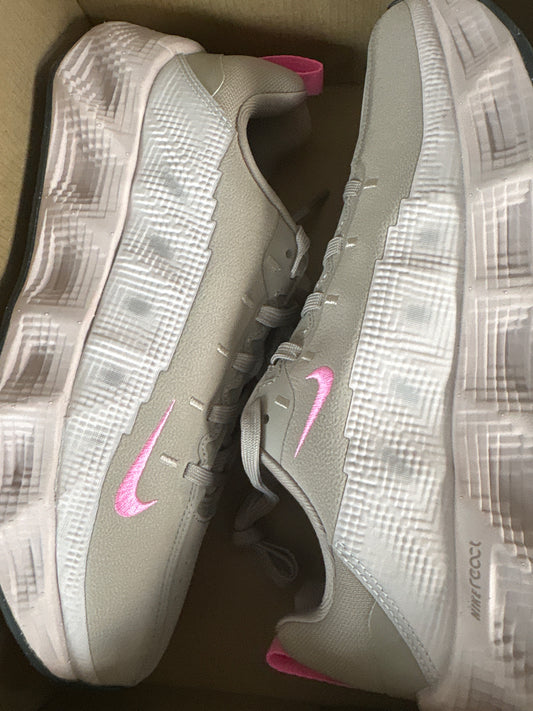 Nike Ava Rover  Gr. 39