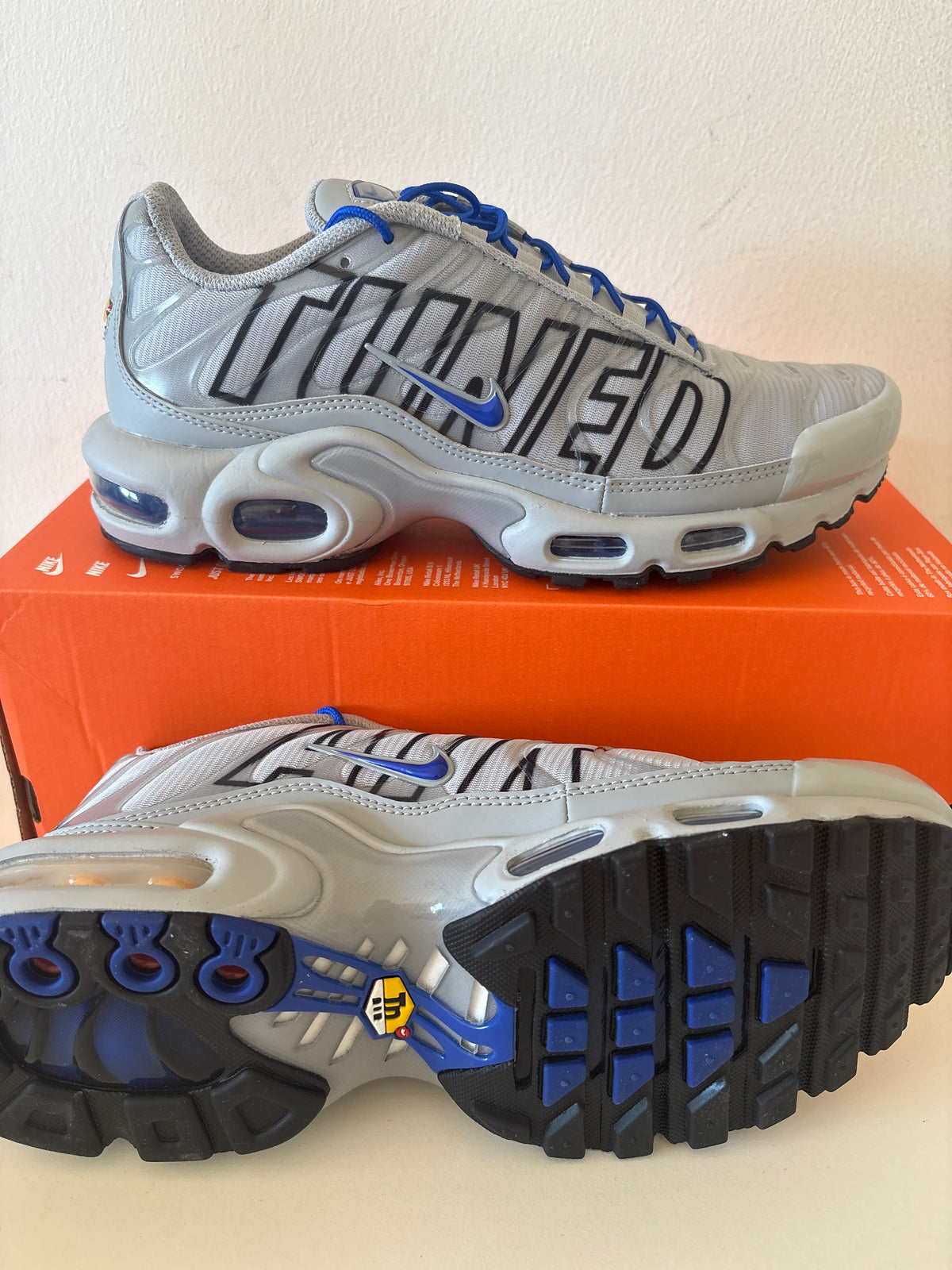 Nike Air Max Plus TN in grau/tuned, Größe wählbar