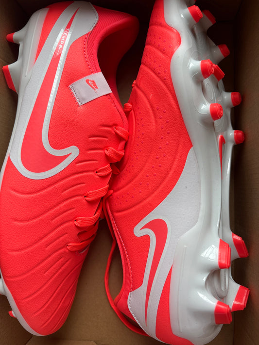 Nike Legend 10 Academy FG/MG, Größe 47( Fussballschuh )